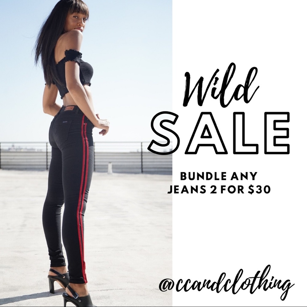 BUNDLE JEANS 👖 $30